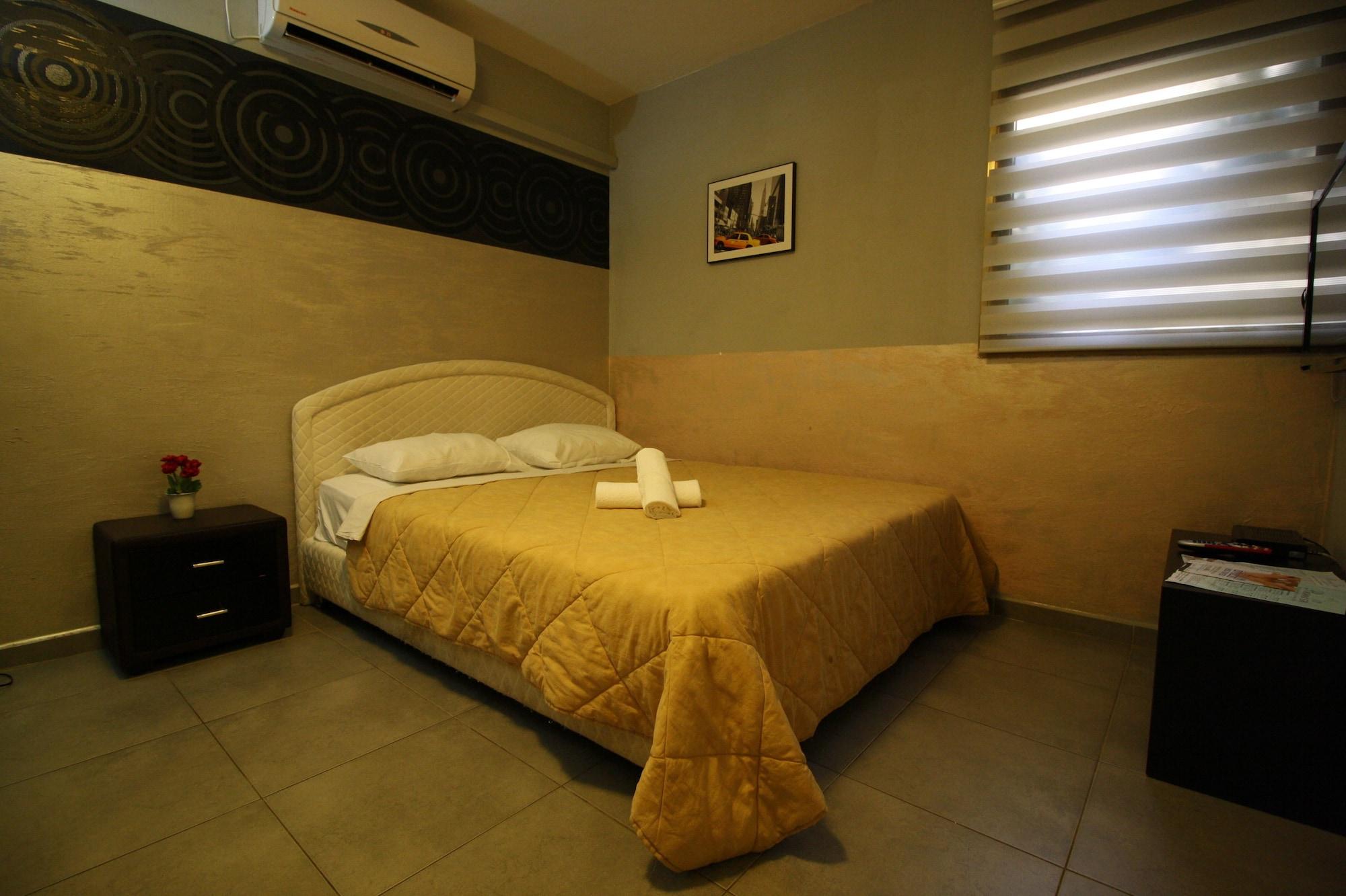 Rich Luxury Suites Eilat Buitenkant foto